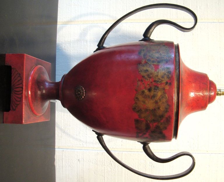 Large 1940's French Painted Tole Urn Shaped Table Lamp In Excellent Condition In Washington, DC