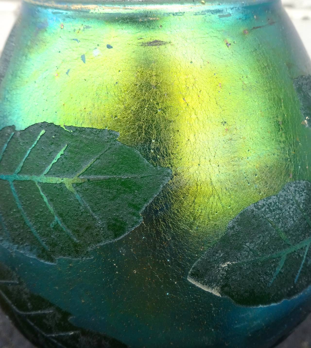 French Deco Iridescent Acid-Etched Art Glass Vase, 1920s For Sale 4