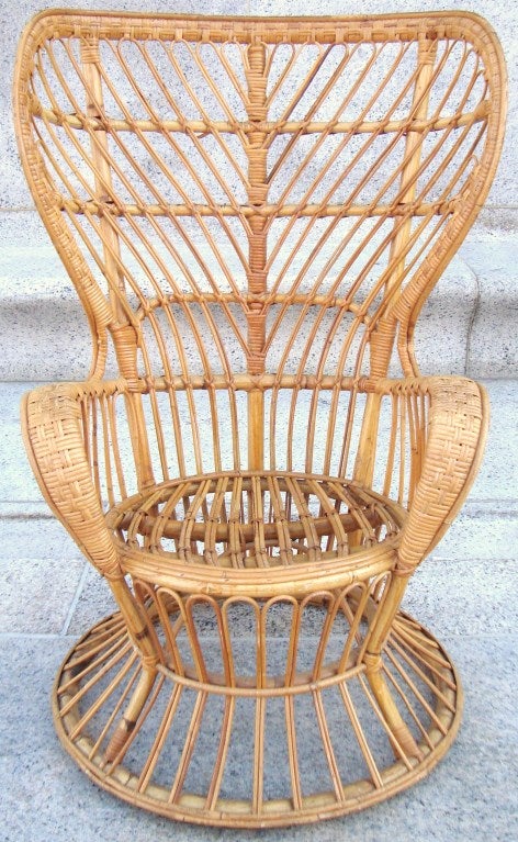 Wonderful large scale wicker lounge chair designed by Gio Ponti, originally conceived for the luxury cruiseship, 