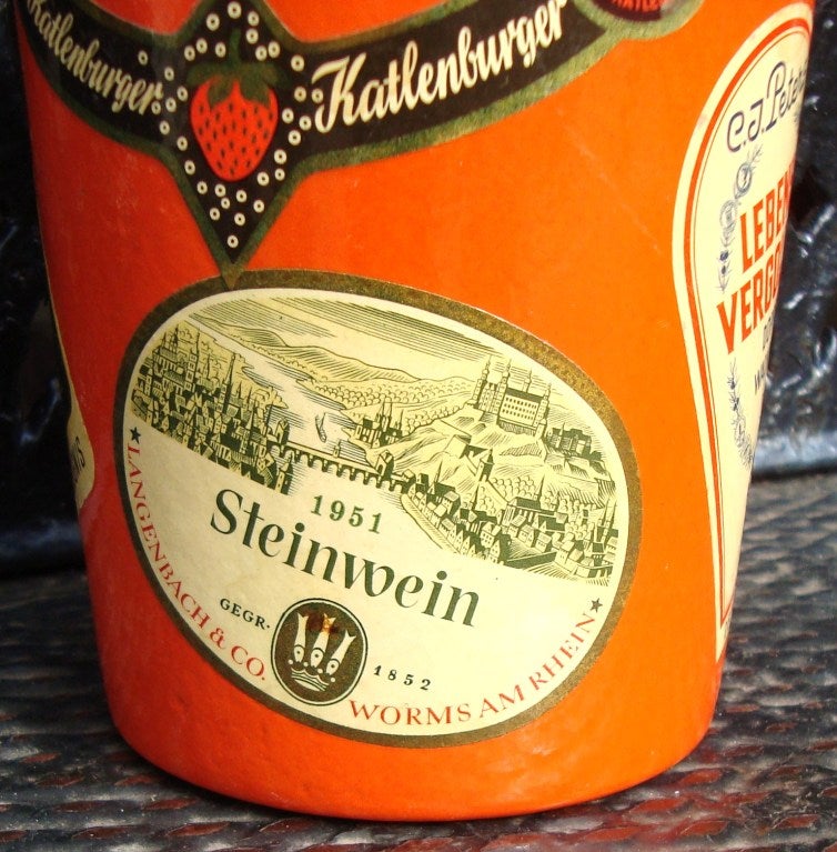 1950's Lacquered and Decoupaged German Ice Bucket For Sale 4