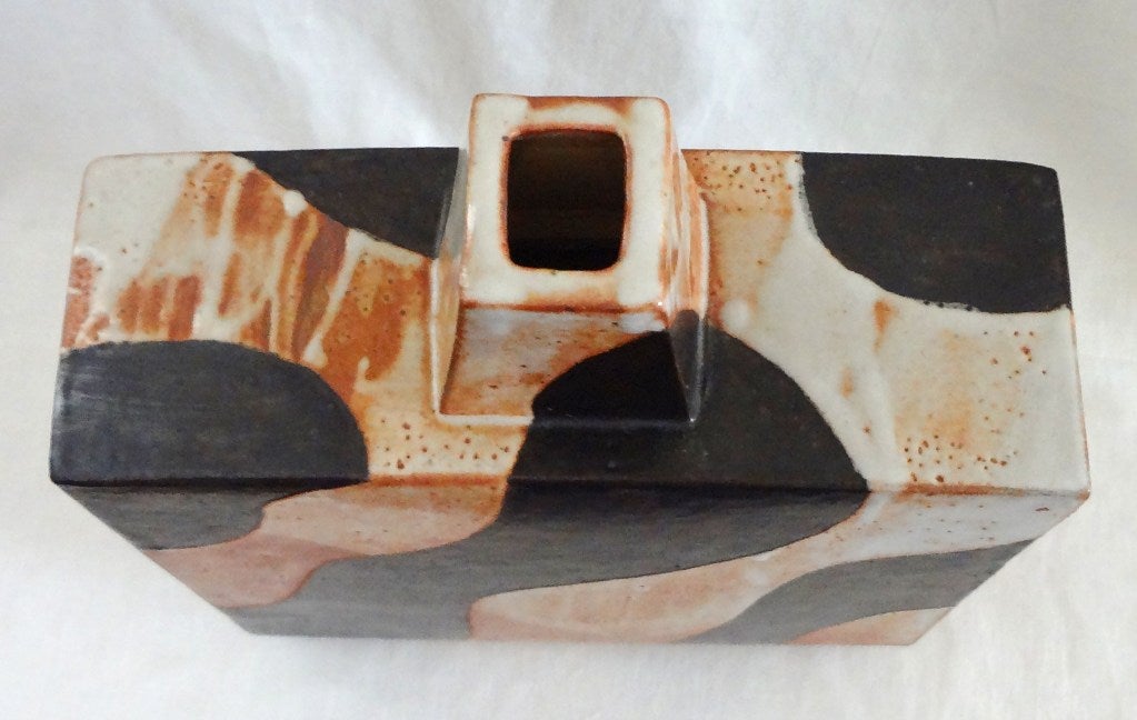 Large graphic 1970's Paul Miklowski slab built stoneware pottery vase, Cleveland School.