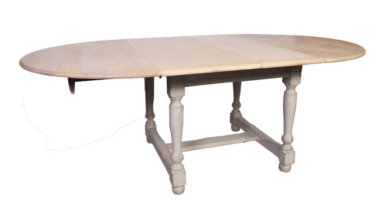 19th Century A Painted Dining Table With Two Leaves