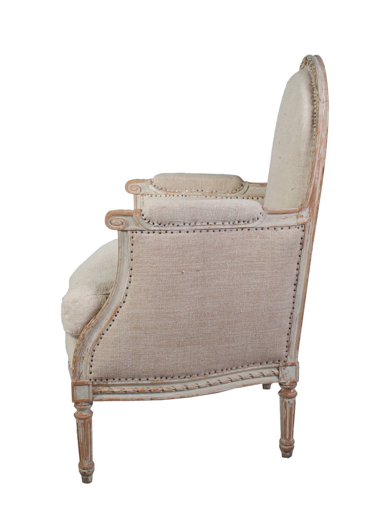 Louis XVI Grand Bergere with a Round Bac In Excellent Condition In Washington, DC