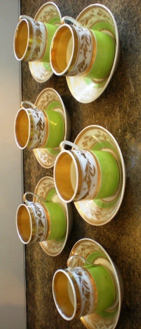 19th Century Set of porcelain de Paris coffee & tea service For Sale