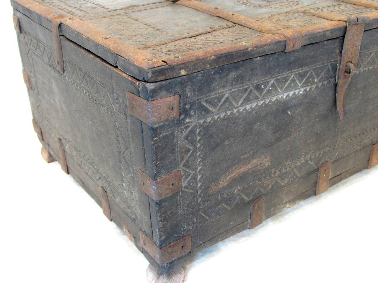 Anglo-Indian Iron Clad Box 1