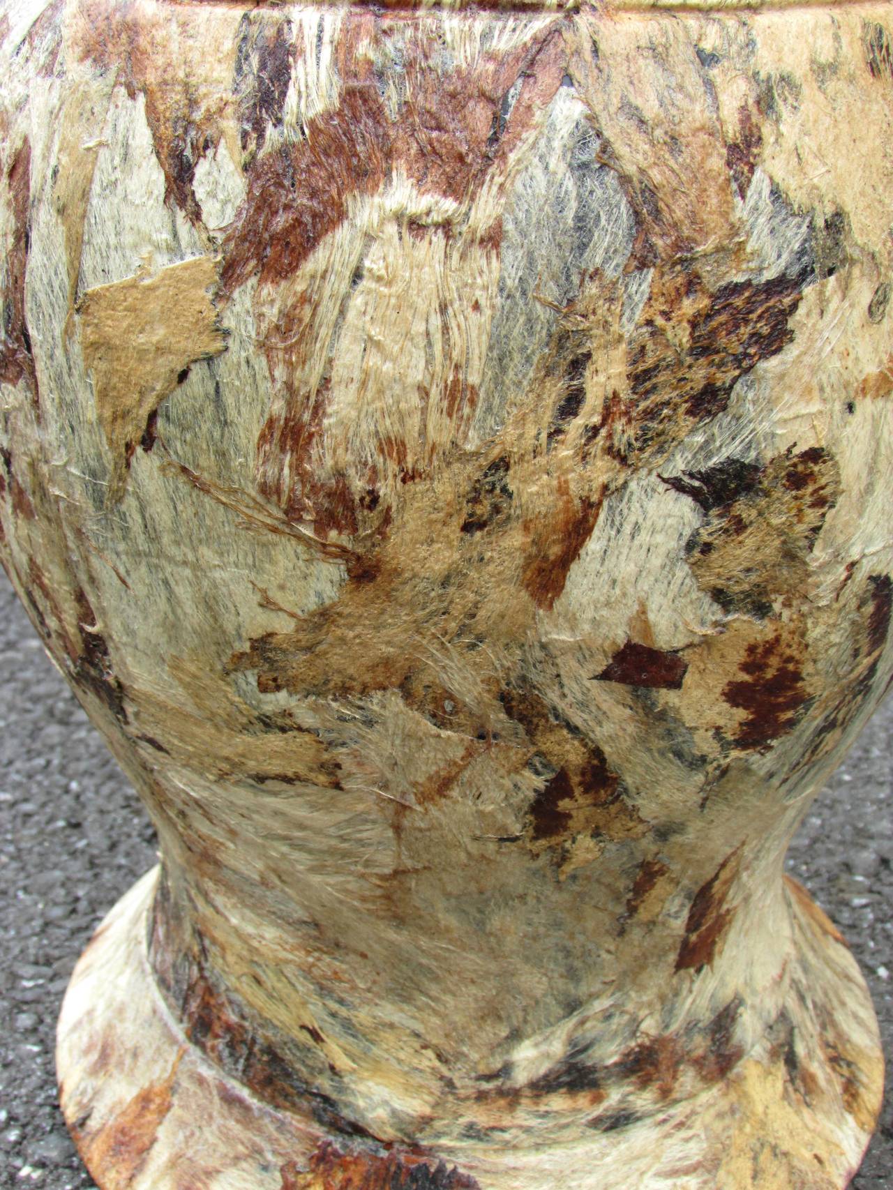 Bark Covered Wooden Urn In Excellent Condition For Sale In High Point, NC