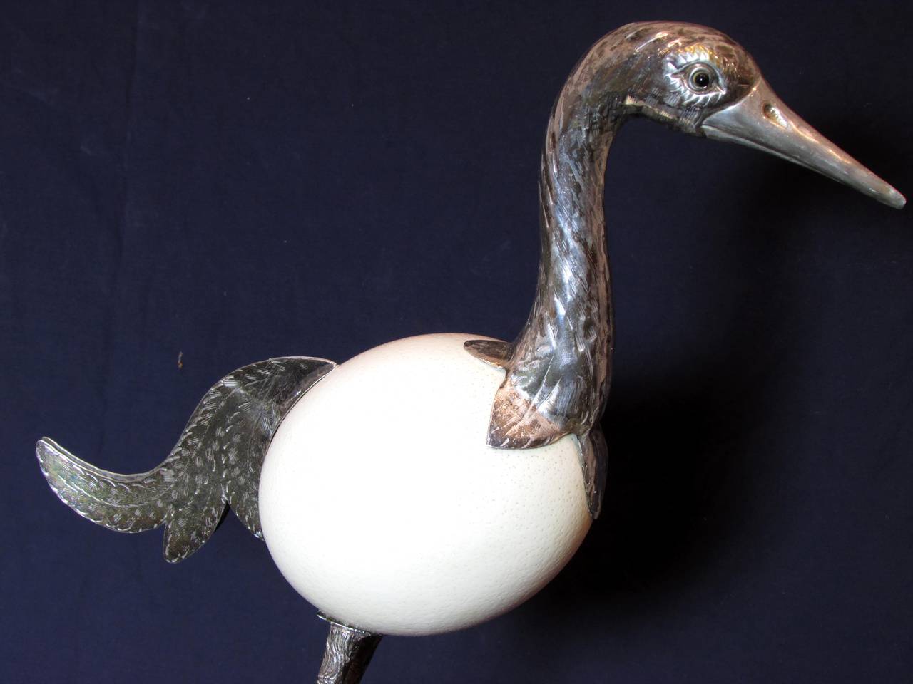 Ostrich Egg Crane Sculpture In Excellent Condition In High Point, NC