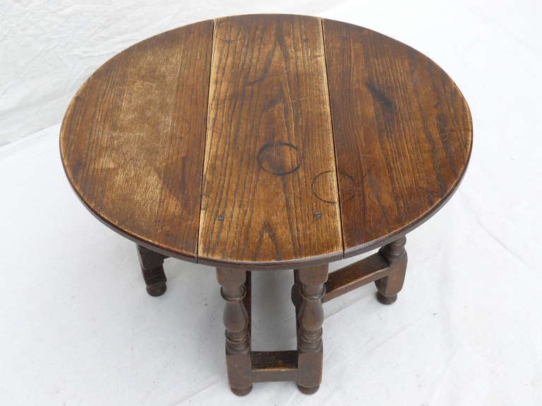 British 30's English Children's Oak Drop leaf table/ side table