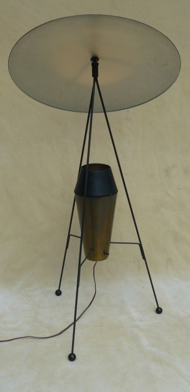 Rare 1951 Museum of Modern Art Lighting Design competition lamp. Manufactured by Heifetz, the F-2-G floor lamp was designed by husband and wife A.W. & Marion Gellor. It received honorable mention in the competition.