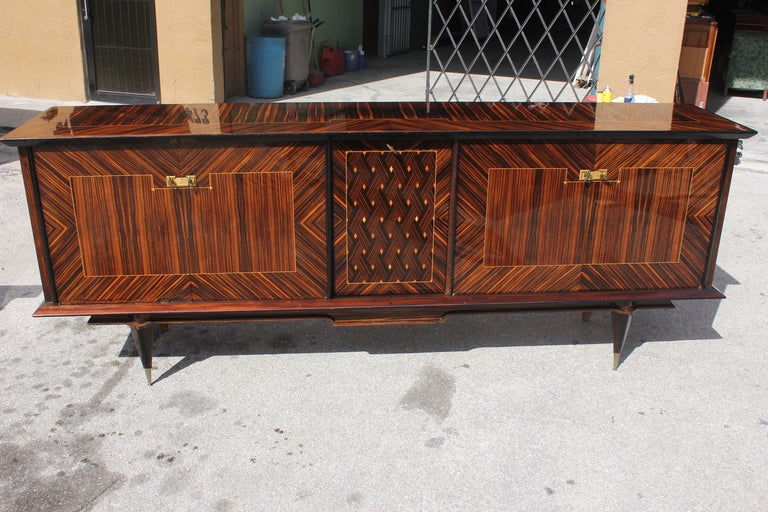 French Art Deco Exotic Macassar Ebony Buffet  In Excellent Condition In Hialeah, FL