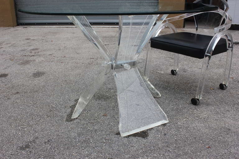 Mid-Century Modern Mid Century Modern Lucite Table and 4 Lucite Chairs Set