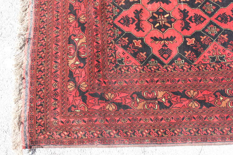 19th c. Persian Rug In Good Condition In Hialeah, FL