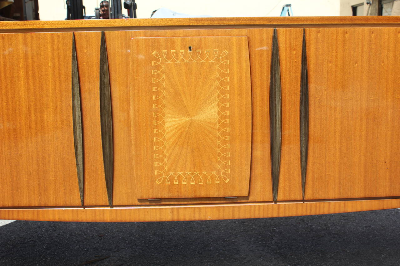 French Art Deco Sideboard / Buffet Grand Scale Flame Mahogany, circa 1940. 1