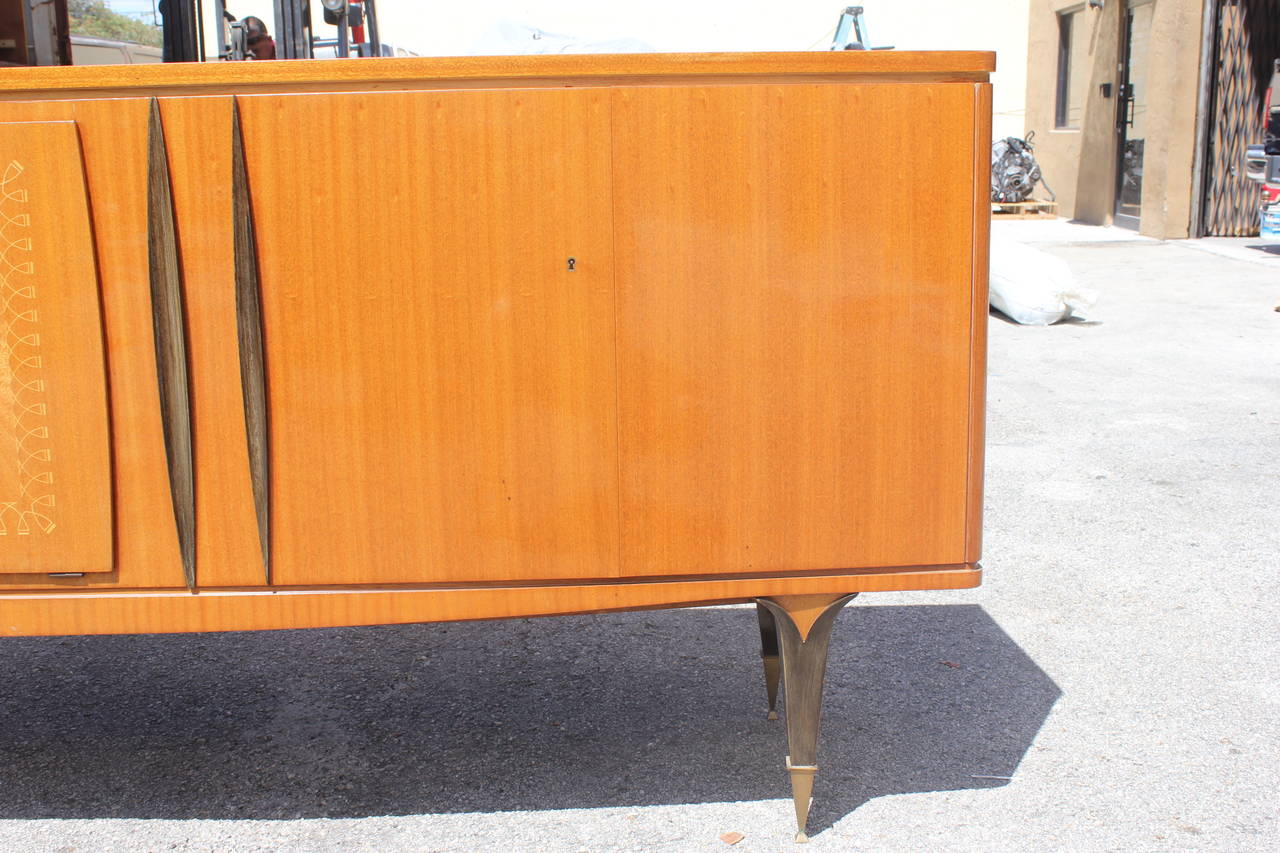 French Art Deco Sideboard / Buffet Grand Scale Flame Mahogany, circa 1940. 2