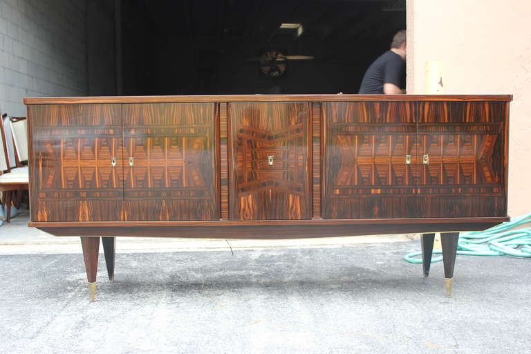 Spectacular French Art Deco Exotic Macassar Ebony Inlaid Buffet or Sideboard In Excellent Condition In Hialeah, FL