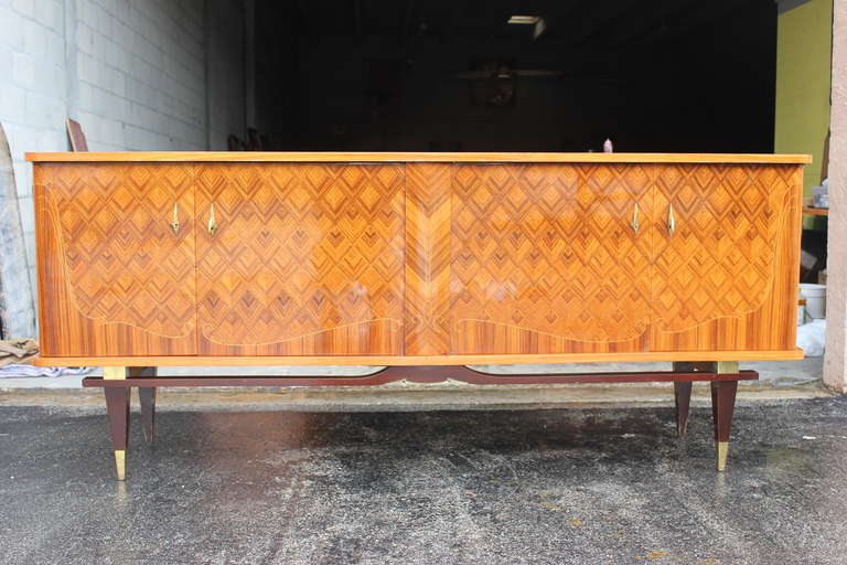 French Art Deco Palisander of Rio Marquetry Inlay Buffet, circa 1940's In Excellent Condition In Hialeah, FL