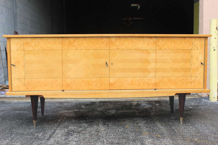 French Art Deco/ Art Moderne Burl with Sycamore Buffet, circa 1940's In Excellent Condition In Hialeah, FL