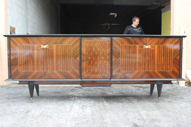 Pair of Grand Scale French Art Deco Exotic Macassar Ebony Buffets In Excellent Condition In Hialeah, FL