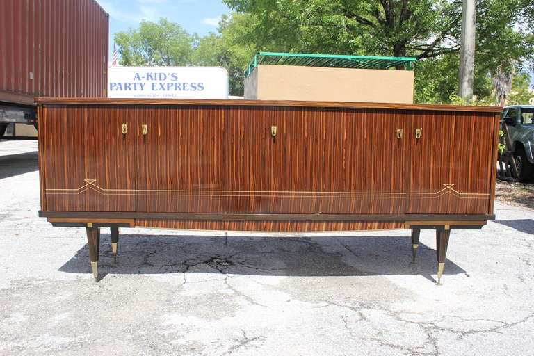 French Art Deco Exotic Macassar Ebony Buffet In Excellent Condition In Hialeah, FL