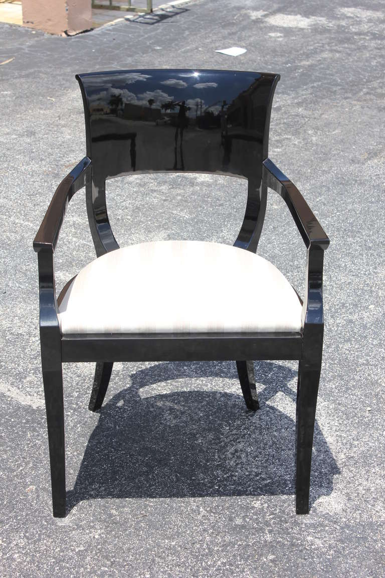 Set of Six French Art Deco Black Lacquered Dining Armchairs, circa 1940s In Good Condition In Hialeah, FL