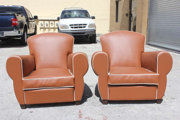 Pair of French Art Deco Club Chairs in Vinyl In Excellent Condition In Hialeah, FL