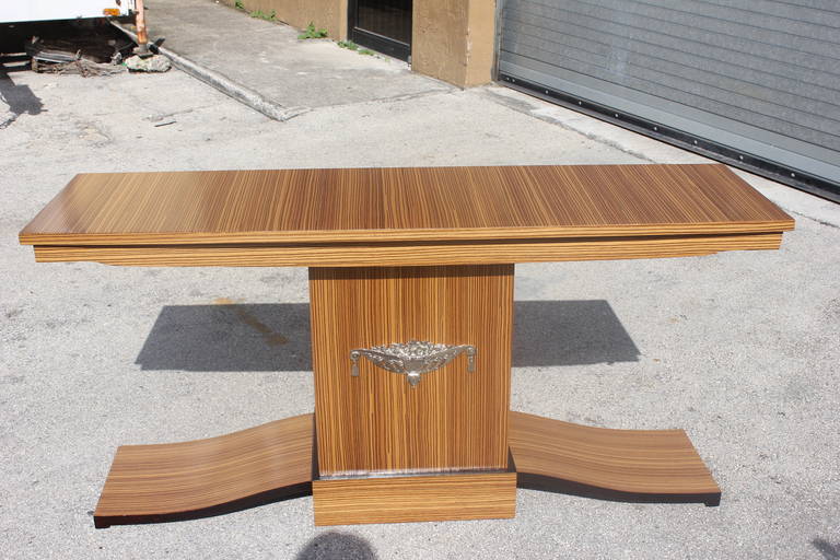 French Art Deco Zebrawood Console Table, circa 1940s In Excellent Condition In Hialeah, FL