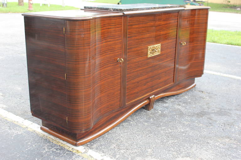 French Art Deco, Exotic Macassar Grand Designer Buffet or Credenza In Excellent Condition In Hialeah, FL