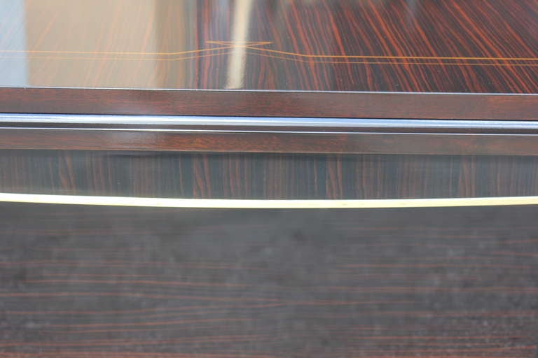 French Art Deco Exotic Macassar Ebony Coffee or Cocktail Table, circa 1940s 4