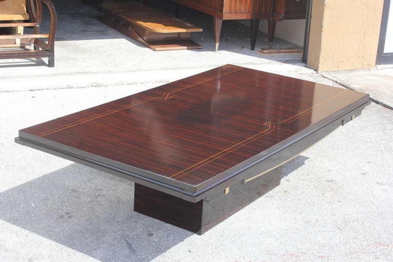 French Art Deco Exotic Macassar Ebony Coffee or Cocktail Table, circa 1940s 5
