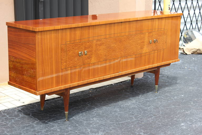 Mid-20th Century French Art Deco Flame Mahogany Buffet or Credenza, circa 1940s