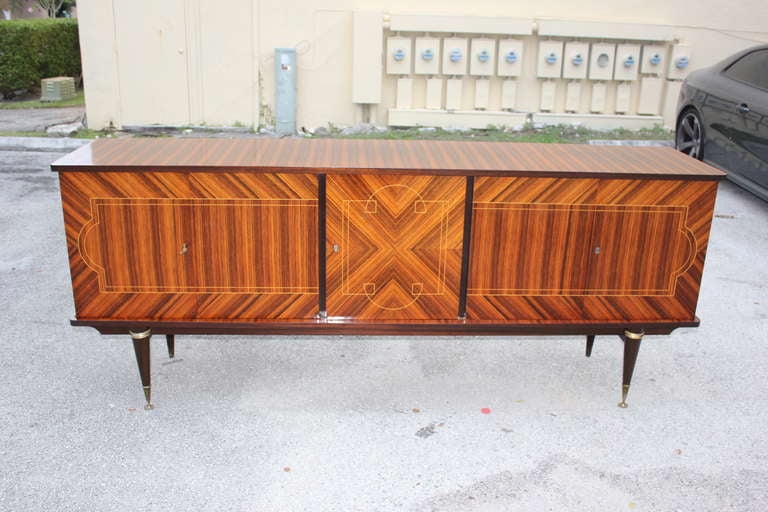 French Art Deco Exotic Macassar Ebony Buffet, Light Color In Excellent Condition In Hialeah, FL