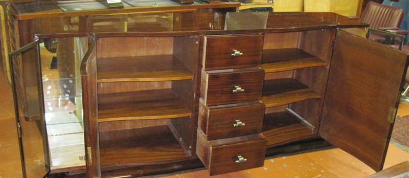 Mid-20th Century French Art Deco Rosewood Buffet or Sideboard with Display