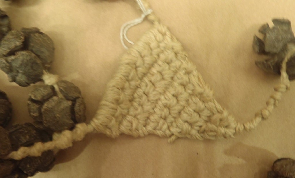 Folk Art  Rosary In Excellent Condition For Sale In Baltimore, MD