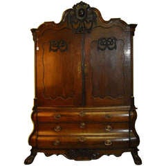 18th c. Dutch Bombe Carved Oak Linen Press