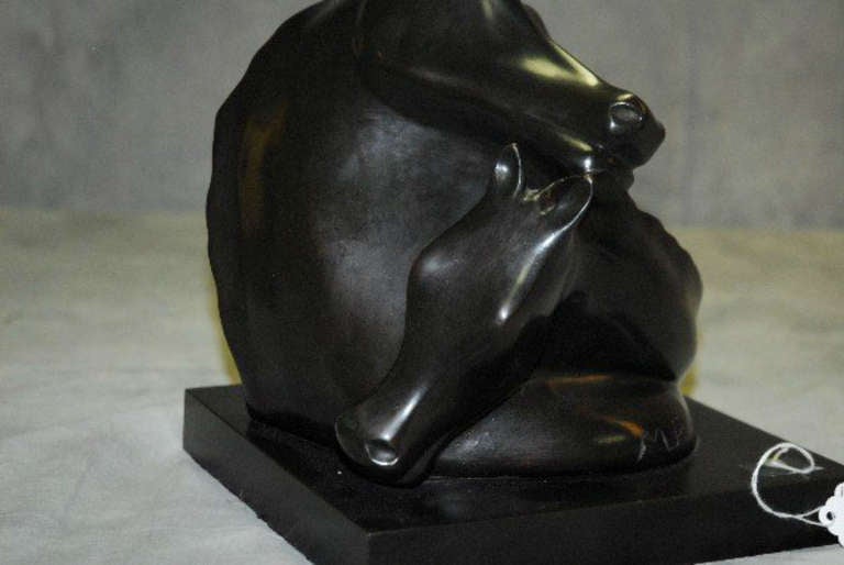 Maria Uribe de Piedrahita, Bronze Sculpture 