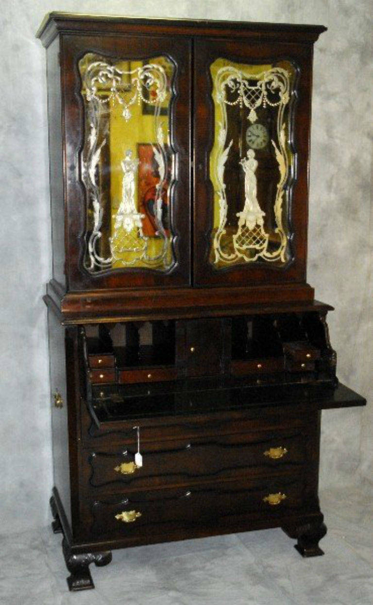 George III 19th Century English Mahogany Two-Part Secretary Bookcase For Sale