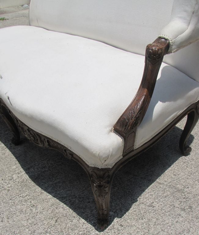 French Louis XV Style Carved Oak Canapé For Sale