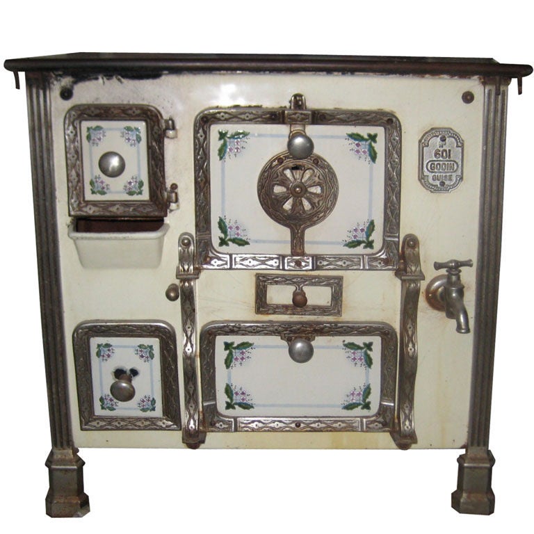 Fine Godin Steel Enamel & Cast Iron Stove Model 601