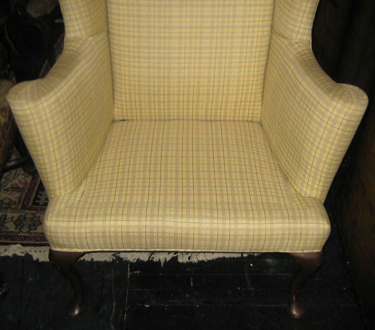 Pair of Queen Anne Wing Chairs with Down and Feather Seats In Good Condition For Sale In Miami, FL