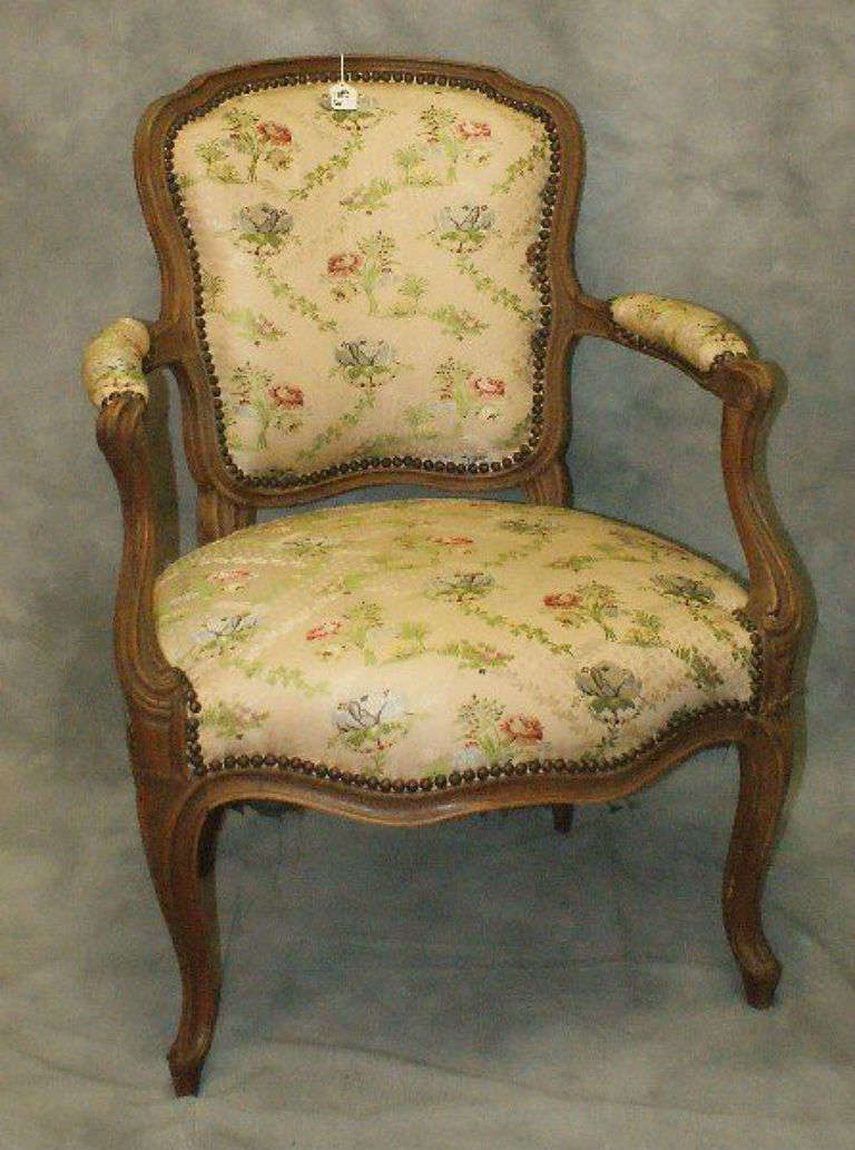 Pair of 19th c. French Louis XV Carved Fauteuils In Good Condition For Sale In Miami, FL