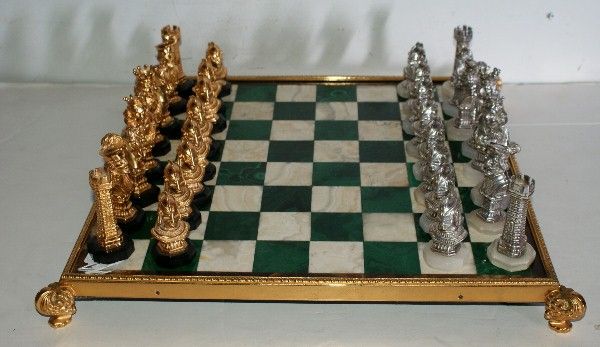 Important Continental 800 silver and vermeil silver chess set