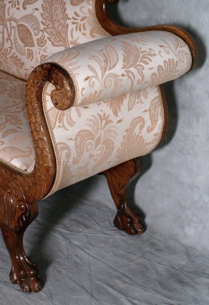 19th c. Empire carved mahogany settee with paw feet - REDUCED In Good Condition In Miami, FL