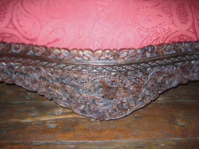 19th Century A Very Good Anglo-Indian Ornately Carved Hardwood Sofa (K67)