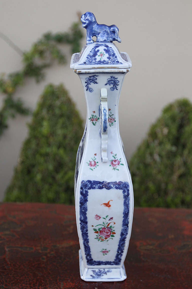 18th C. Chinese Export Covered Vase In Excellent Condition In New Orleans, LA