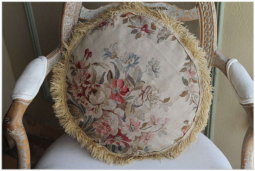 PILLOW MADE IN ENGLAND FROM 19TH CENTURY FRENCH SILK AUBUSSON, CIRCA 1860
DIAMETER 16