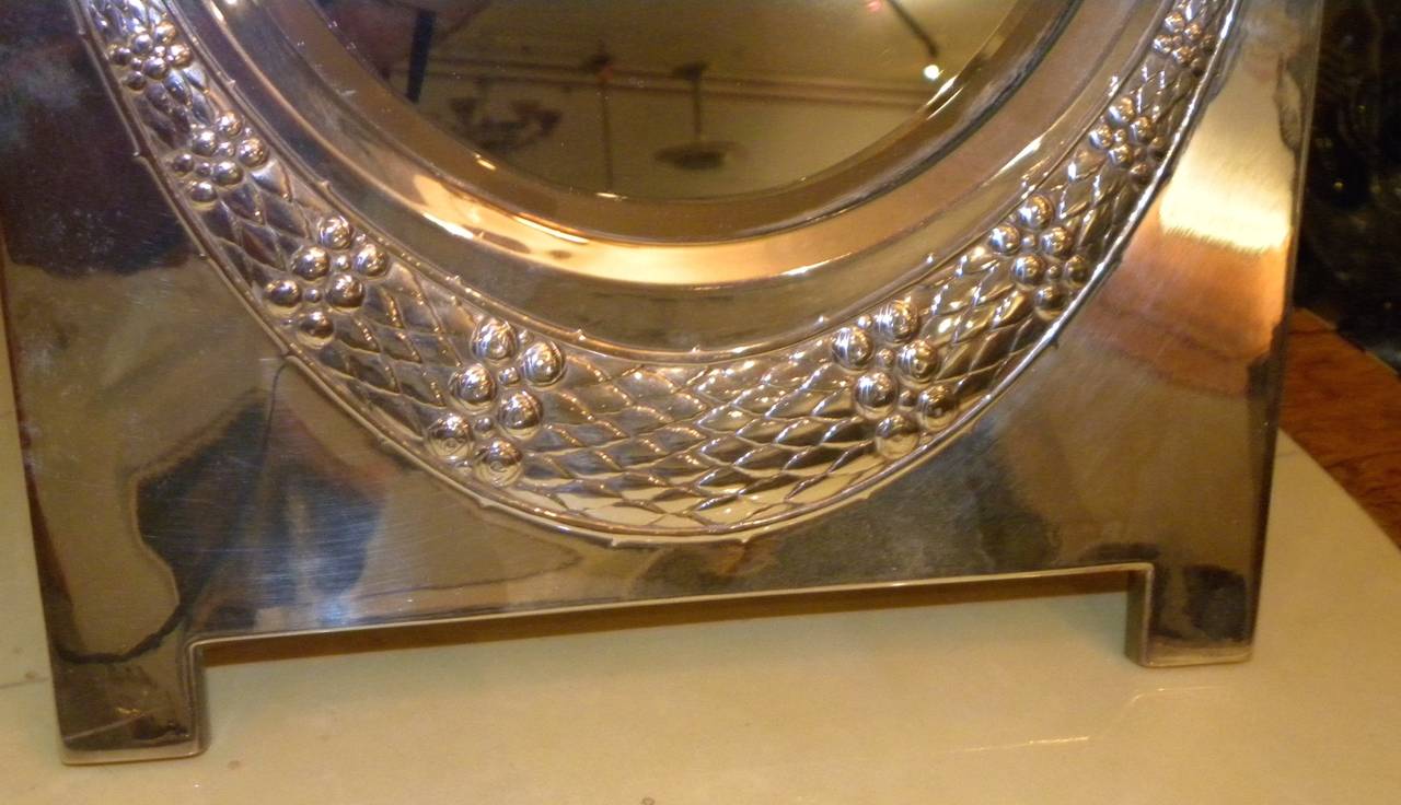 Allemand Élégant miroir de table Art Déco ou Art Nouveau WMF en argent en vente