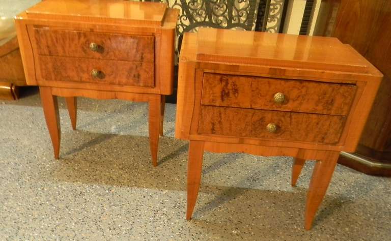 Mid-20th Century French Art Deco Satinwood Art Deco Night Stands End Tables Pair