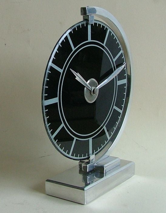 Stunning Art Deco Streamline Modernist Clock 2