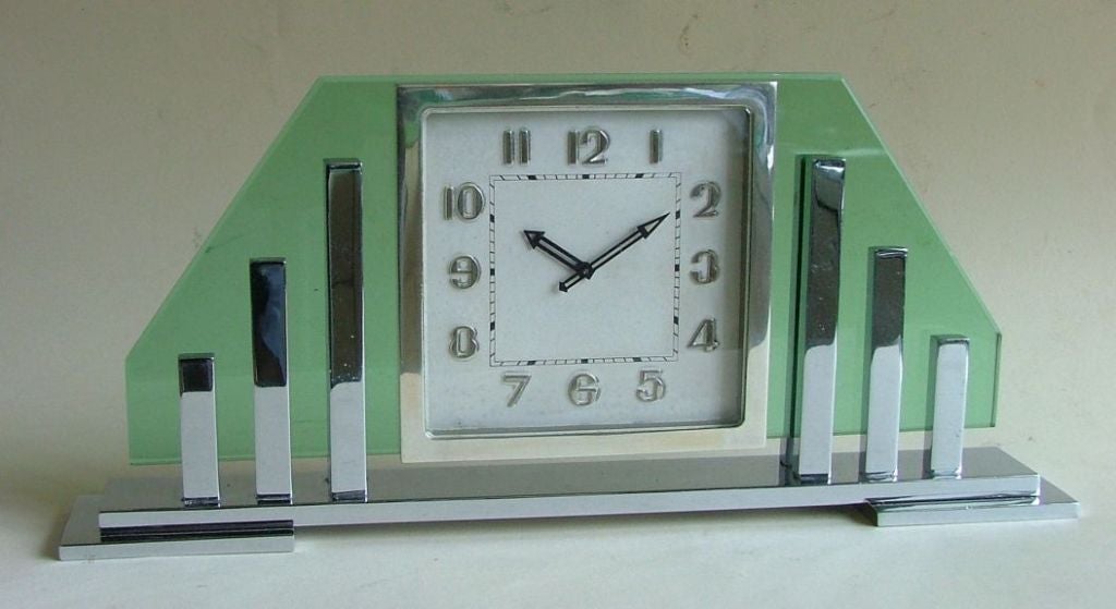 Outstanding  Art Deco clock, fully serviced.Swiss 8 day clock by Buren, this is a really stylish and high quality clock and it's in superb original condition . Great dial with raised deco numerals and blued steel deco hands, all the chrome plating