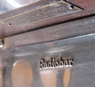Wood American Art Deco Radio/Bar • RadioBar
